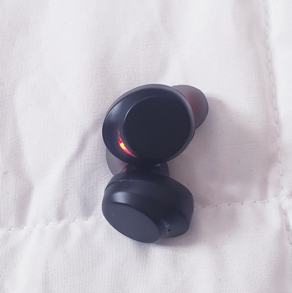 Wireless Headphones - Picture 4 of 6